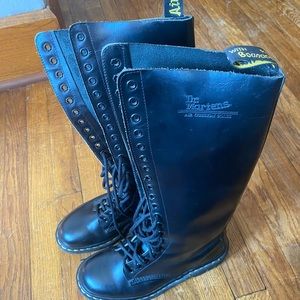 Vintage Size 8 UK 6 20 Eye Dr Martens